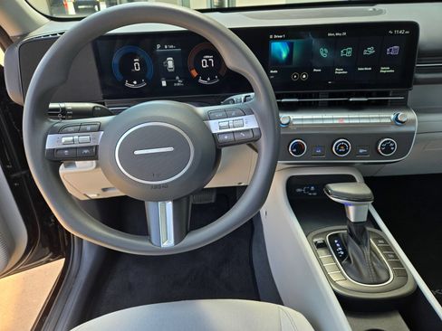 Certified 2026 Hyundai Kona SE AWD/4WD image 9