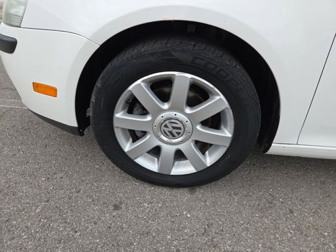 Used 2009 Volkswagen Rabbit S FWD image 15