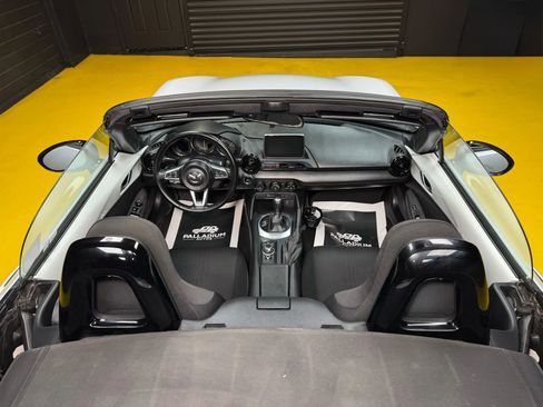 Used 2016 MAZDA MX-5 Miata Club image 15