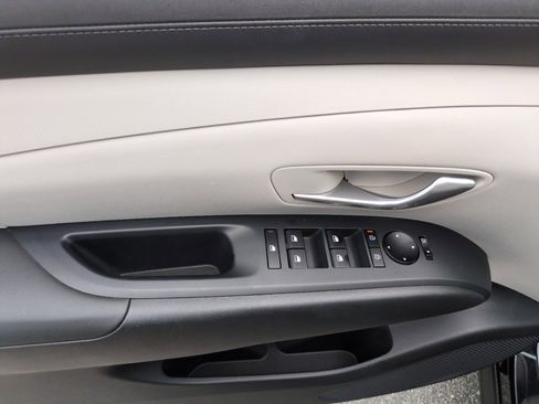 Used 2025 Hyundai Tucson SEL FWD image 15