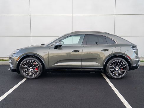 New 2025 Porsche Macan Turbo Electric image 2