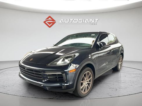 Used 2021 Porsche Cayenne image 1