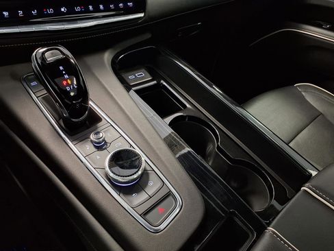Certified 2024 Cadillac Escalade Sport AWD/4WD image 26