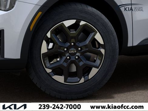 New 2026 Kia Sorento S FWD image 9