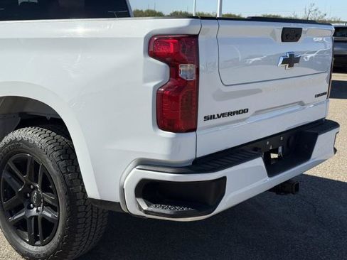 Used 2025 Chevrolet Silverado 1500 Custom w/ Turbomax Blackout Package image 14