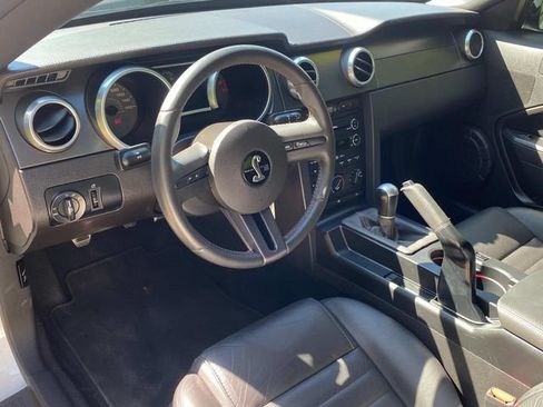 Used 2009 Ford Mustang Shelby GT500 RWD image 8
