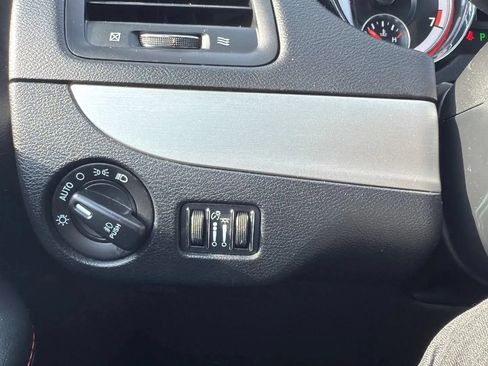 Used 2020 Dodge Grand Caravan GT FWD image 14