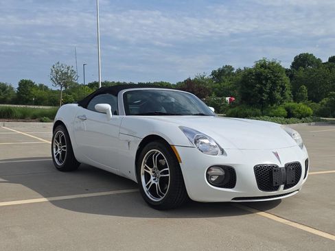 Used 2007 Pontiac Solstice GXP w/ Premium Package RWD image 17
