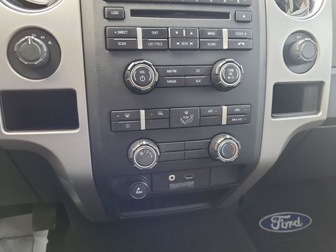 Used 2012 Ford F150 XLT w/ XLT Chrome Pkg image 19