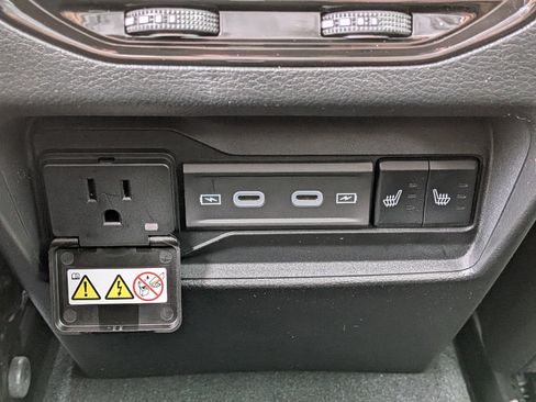 New 2026 Jeep Grand Cherokee Limited w/ Limited Altitude Package RWD image 13