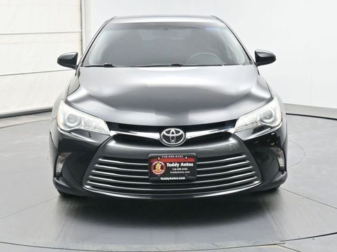 Used 2015 Toyota Camry LE image 24