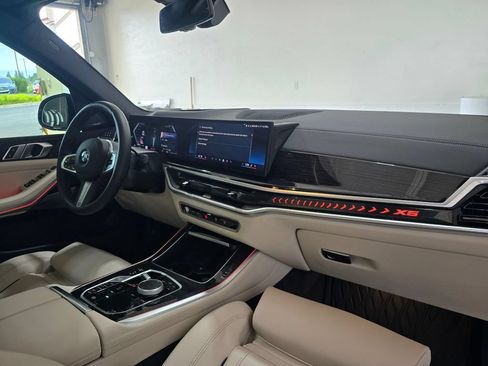 Used 2026 BMW X5 xDrive40i w/ M Sport Package AWD/4WD image 29