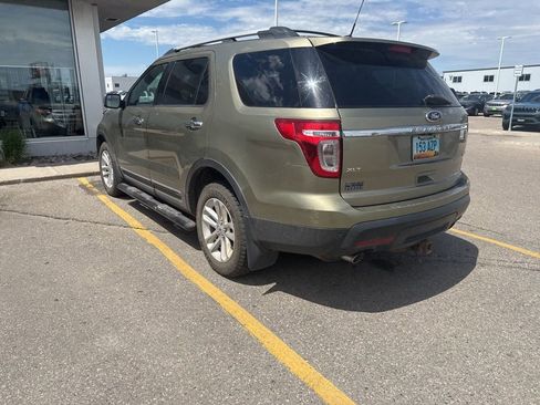 Used 2013 Ford Explorer XLT AWD/4WD image 4