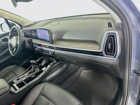 Used 2024 Kia Sorento SX AWD/4WD image 30