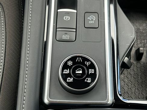 New 2026 Nissan Pathfinder SL w/ SL Premium Package AWD/4WD image 27