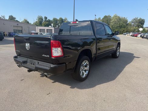 Used 2022 RAM 1500 Big Horn AWD/4WD image 3