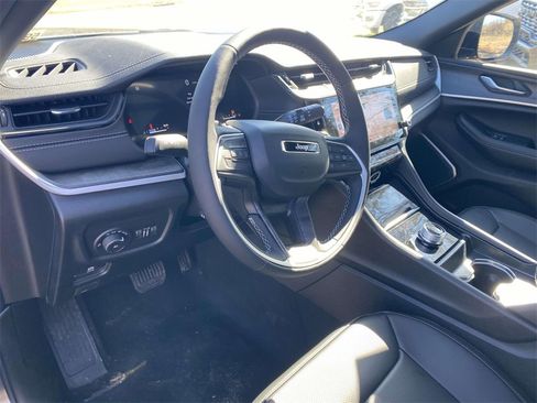 New 2026 Jeep Grand Cherokee Limited w/ Luxury Tech Group II image 15