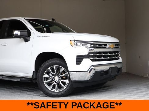 Used 2025 Chevrolet Silverado 1500 LT w/ Safety Package AWD/4WD image 3