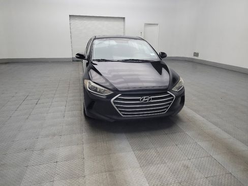 Used 2017 Hyundai Elantra SE image 14