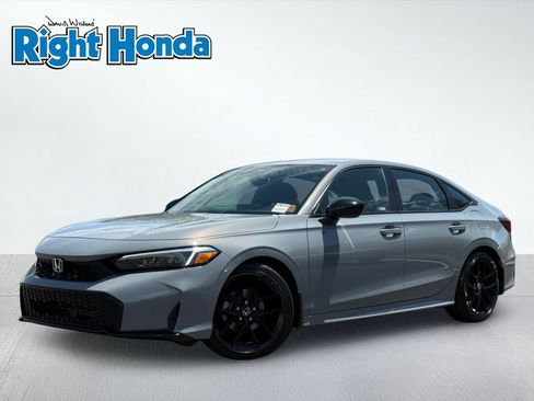 Used 2025 Honda Civic Sport image 2