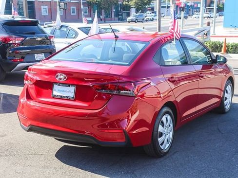 Used 2022 Hyundai Accent SE FWD image 5