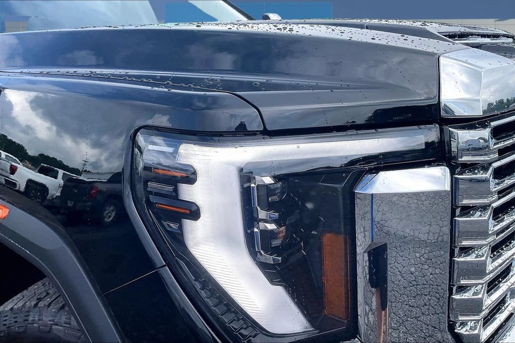New 2026 GMC Sierra 2500 Denali w/ Denali Reserve Package AWD/4WD image 15