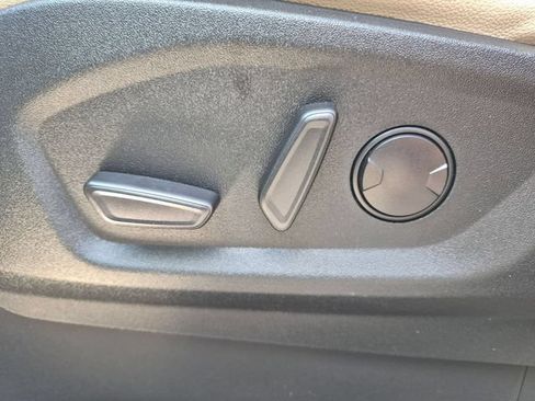 Used 2022 Ford Edge Titanium w/ Equipment Group 301A AWD/4WD image 11