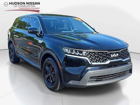 Used 2022 Kia Sorento LX FWD image 1