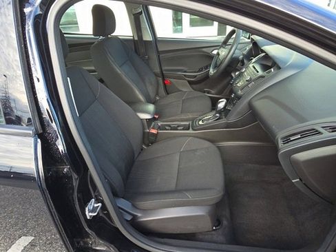 Used 2016 Ford Focus SE image 19