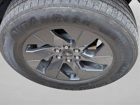 Certified 2024 Ford F150 Lightning Flash AWD/4WD image 5