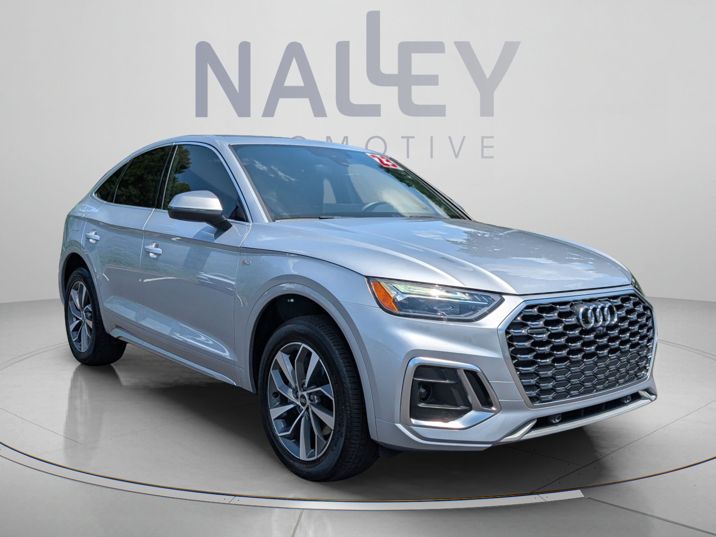 Used 2023 Audi Q5 2.0T Premium Plus w/ Premium Plus Package AWD/4WD image 7