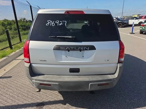 Used 2004 Saturn Vue 2WD V6 image 4