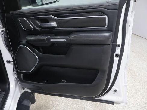 Used 2020 RAM 1500 Laramie image 25