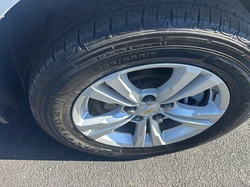 Used 2017 Chevrolet Equinox LS FWD image 26