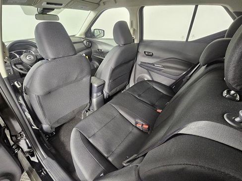 New 2025 Nissan Kicks S image 22