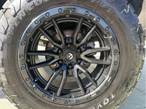 Used 2020 Chevrolet Silverado 1500 LT Trail Boss AWD/4WD image 15