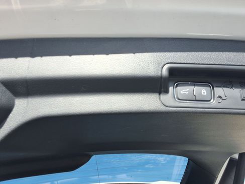 Used 2025 Ford Explorer ST image 25