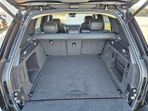 New 2025 Land Rover Range Rover SE image 14