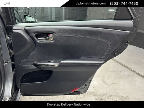 Used 2016 Toyota Avalon Limited w/ Toyota Safety Sense Package image 27