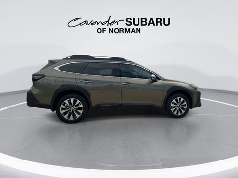 Used 2025 Subaru Outback Touring XT AWD/4WD image 9
