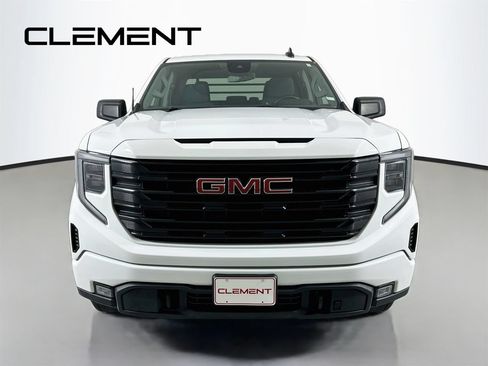 Used 2023 GMC Sierra 1500 Elevation AWD/4WD image 3