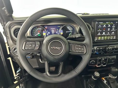 Used 2023 Jeep Wrangler Unlimited w/ Cold Weather Group image 14