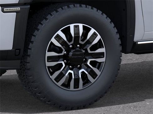 New 2026 GMC Sierra 3500 Denali Ultimate image 9