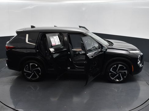 Used 2024 Mitsubishi Outlander SE image 22