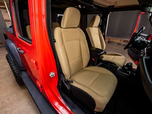 Used 2020 Jeep Gladiator Sport w/ Quick Order Package 24S image 29