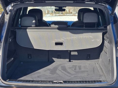 Used 2022 Porsche Cayenne image 15