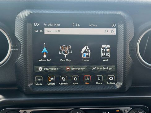 Used 2023 Jeep Gladiator Overland w/ Popular Equipment Package AWD/4WD image 22