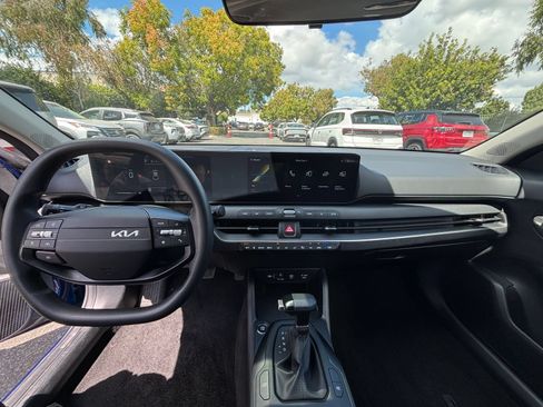 Used 2026 Kia K4 FWD image 31