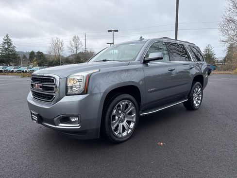 Used 2020 Chevrolet Traverse Premier w/ Redline Edition image 3