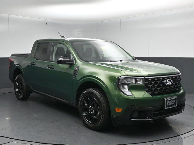Used 2025 Ford Maverick XLT w/ XLT Luxury Package AWD/4WD image 1